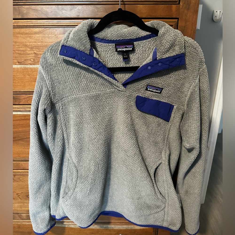 Gray Patagonia Pullover- Size Large - image 1